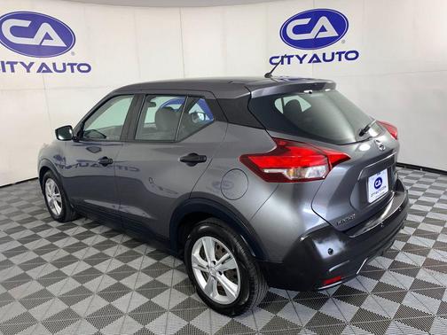 Gun Metallic 2020 Nissan Kicks S