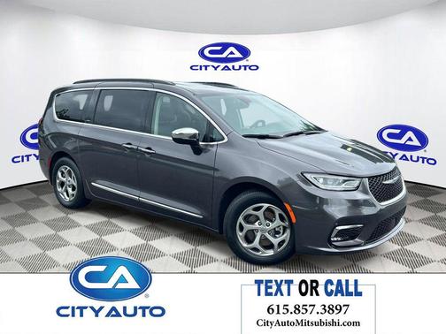 Granite Crystal Metallic Clearcoat 2023 Chrysler Pacifica Limited