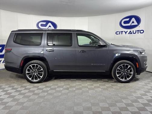 2022 Jeep Wagoneer Series III 4x4