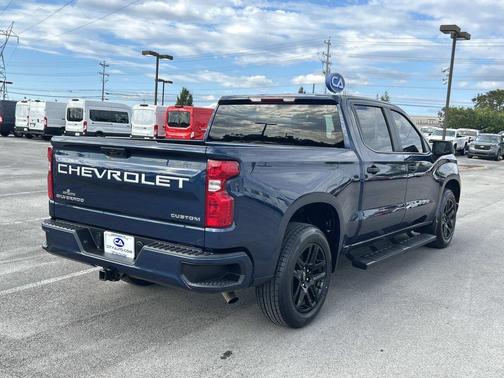 2023 Chevrolet Silverado 1500 Custom