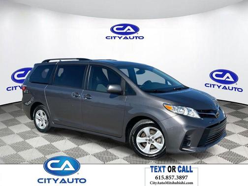 2019 Toyota Sienna LE