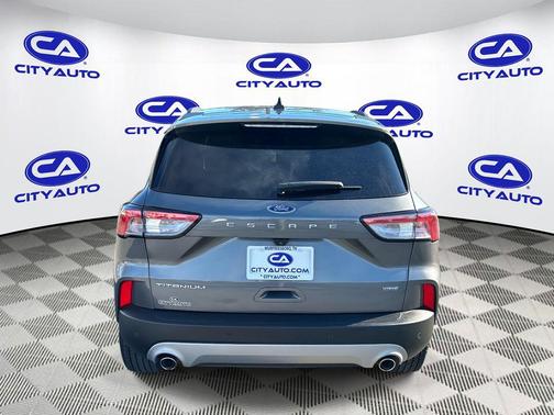 2022 Ford Escape Titanium