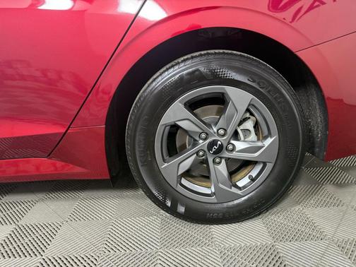 2023 Kia K5 LXS