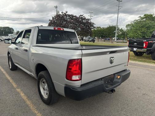 Bright Silver Metallic Clearcoat 2019 RAM 1500 Tradesman