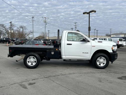 2022 RAM 2500 Tradesman Regular Cab 4x4 8' Box