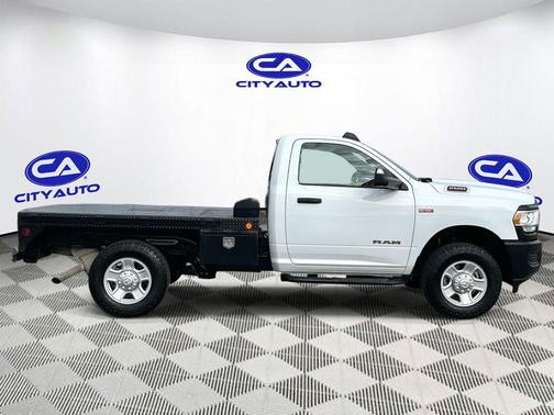 2022 RAM 2500 Tradesman Regular Cab 4x4 8' Box