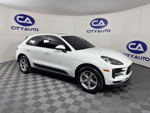 2021 Porsche Macan Macan