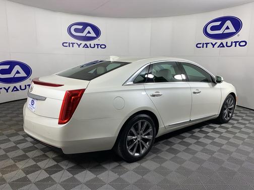 2015 Cadillac XTS Standard