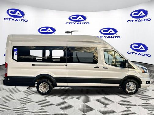 2024 Ford Transit-350 XLT