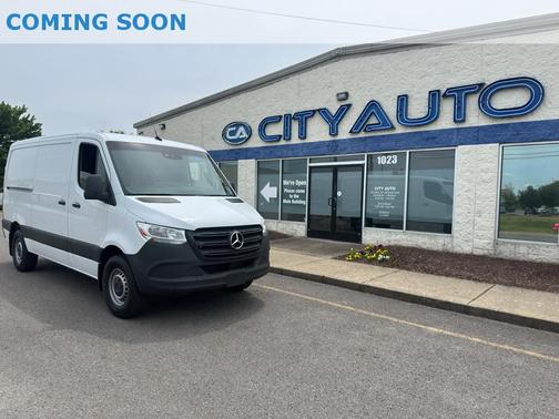 Arctic White 2022 Mercedes-Benz Sprinter 1500 Standard Roof I4