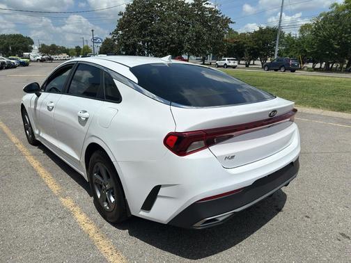 Glacial White Pearl 2021 Kia K5 LX