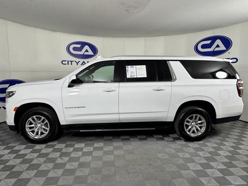 2023 Chevrolet Suburban LT