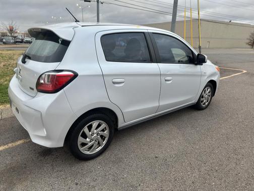 2022 Mitsubishi Mirage LE