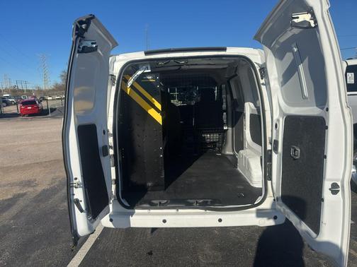 2021 Nissan NV200 SV