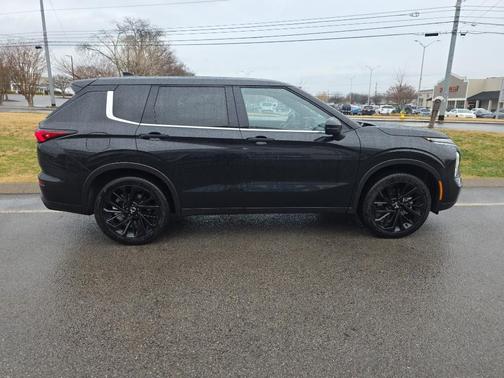 2024 Mitsubishi Outlander 