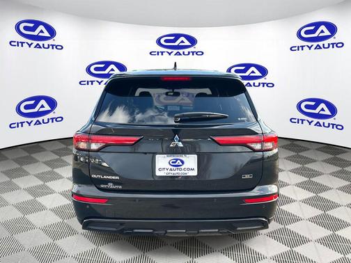 2024 Mitsubishi Outlander 
