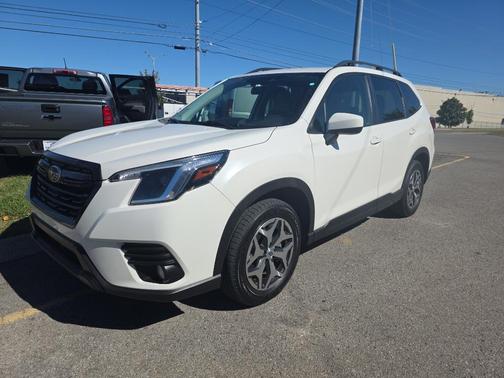 2023 Subaru Forester Premium