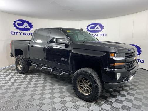 Black 2018 Chevrolet Silverado 1500 2LT
