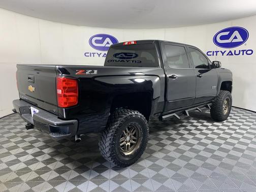 Black 2018 Chevrolet Silverado 1500 2LT