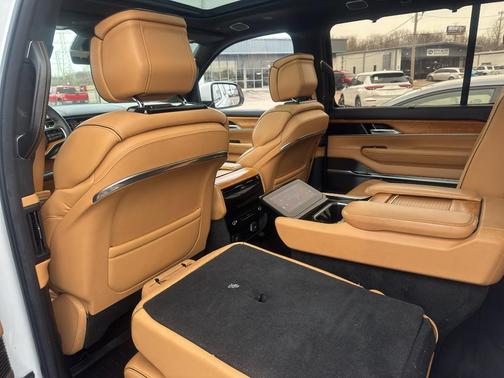 2022 Jeep Grand Wagoneer Series III 4x4