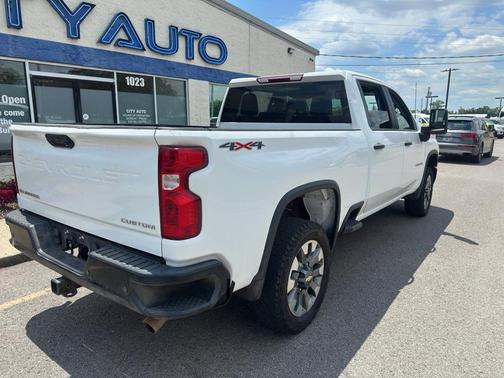 Summit White 2024 Chevrolet Silverado 2500 Custom
