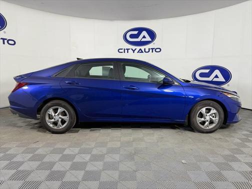 2021 Hyundai ELANTRA SE