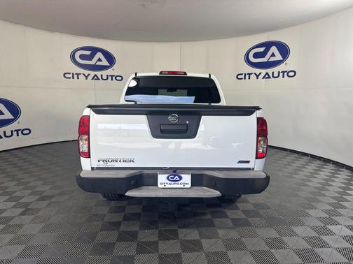 Glacier White 2017 Nissan Frontier S