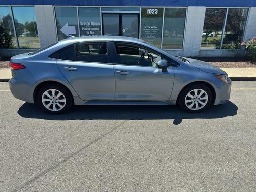 Celestite 2020 Toyota Corolla LE