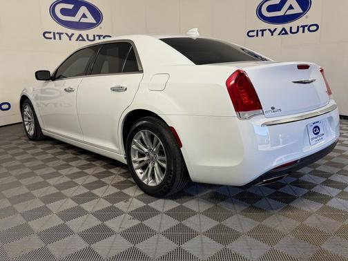 2017 Chrysler 300C Base
