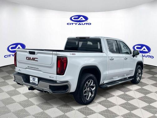 2023 GMC Sierra 1500 SLT