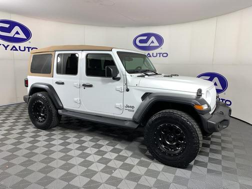 Bright White Clearcoat 2018 Jeep Wrangler Unlimited Sport