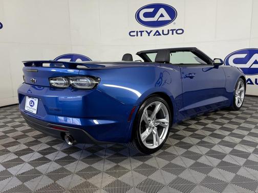 2022 Chevrolet Camaro RWD Convertible LT1