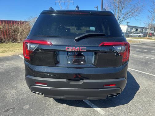2023 GMC Acadia FWD SLT