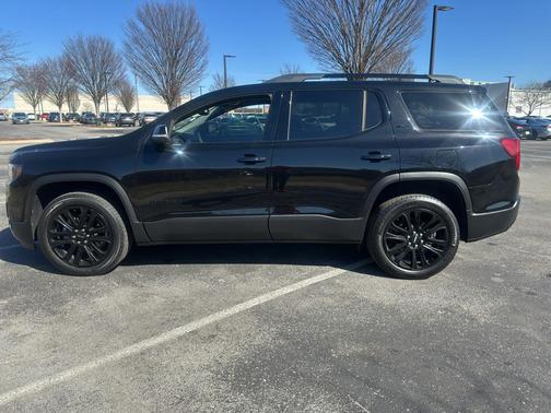 2023 GMC Acadia FWD SLT