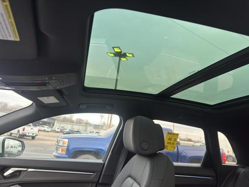 2022 Audi Q3 40 Premium Plus