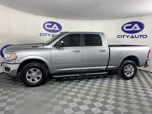 2022 RAM 2500 Big Horn Crew Cab 4x2 6'4' Box