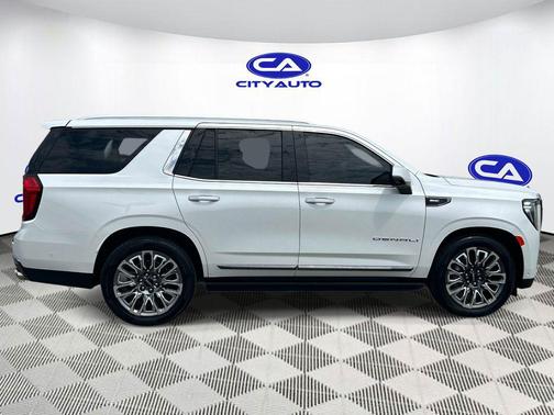 White Frost Tricoat 2023 GMC Yukon Denali Ultimate