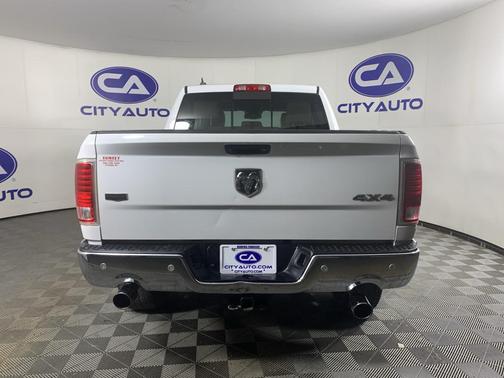2016 RAM 1500 Laramie