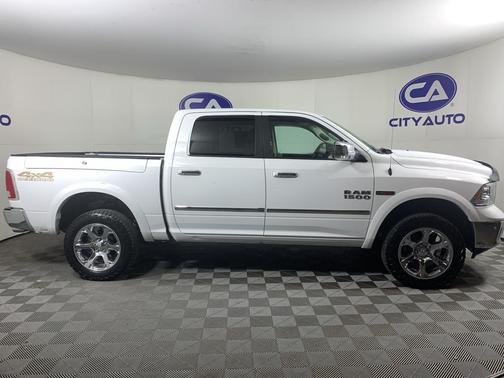 2016 RAM 1500 Laramie