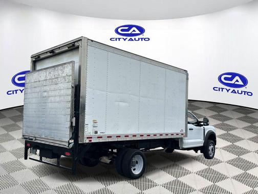 Oxford White 2024 Ford F-450 XL