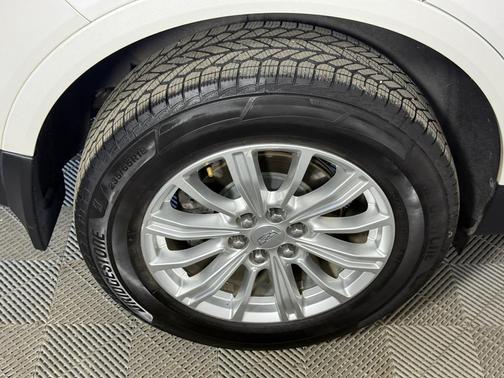 2018 Cadillac XT5 Base