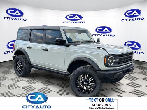 2023 Ford Bronco Base