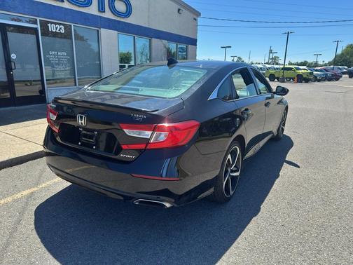 Crystal Black Pearl 2022 Honda Accord Sport 1.5T