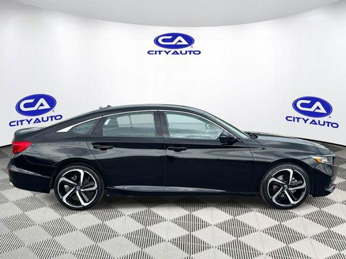 Crystal Black Pearl 2022 Honda Accord Sport 1.5T