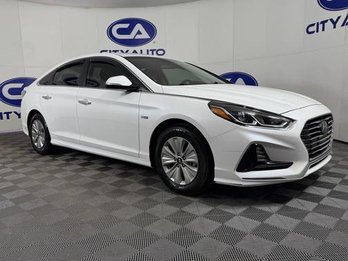 2019 Hyundai SONATA Hybrid SE