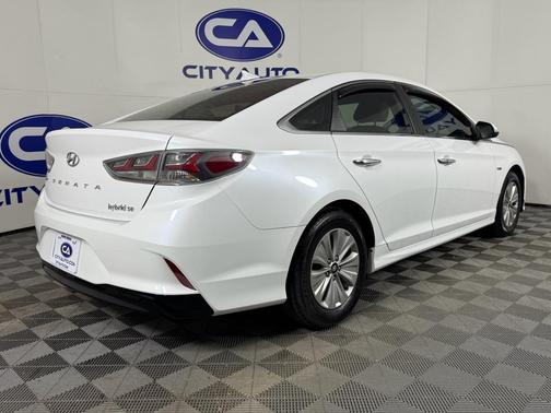 2019 Hyundai SONATA Hybrid SE
