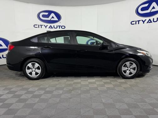 2017 Chevrolet Cruze LS