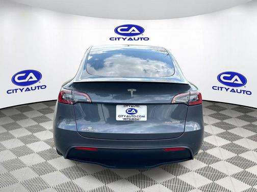 2023 Tesla Model Y Performance Dual Motor All-Wheel Drive