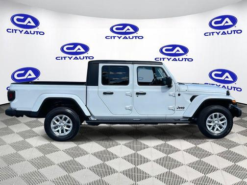 2023 Jeep Gladiator Sport S