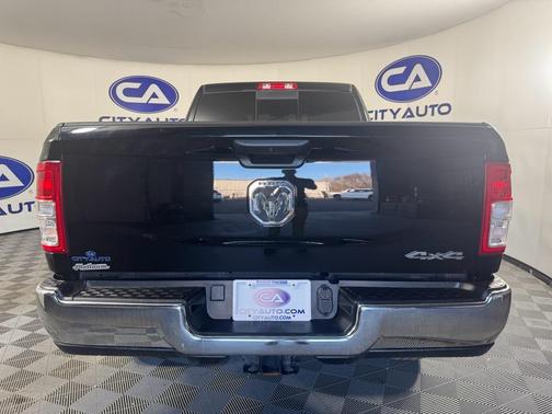 2024 RAM 2500 Tradesman Crew Cab 4x4 6'4' Box